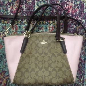Coach bag, NWOT!
